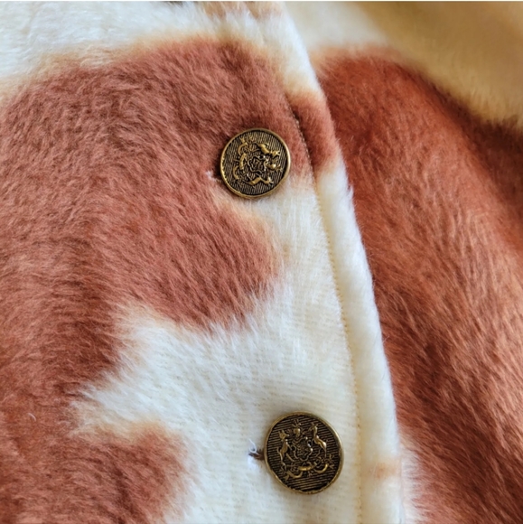 Vtg Faux Cowhide Cape Bronze Button One Size Boho Cowboy Handmade One Of Kind - Picture 5 of 10